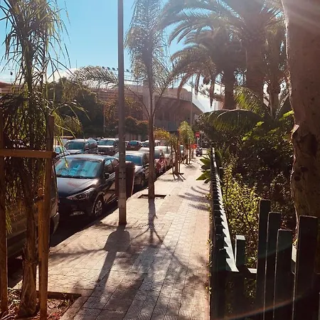 アパート Frente Al Estadio Y Ramblas サンタクルスデテネリフェ