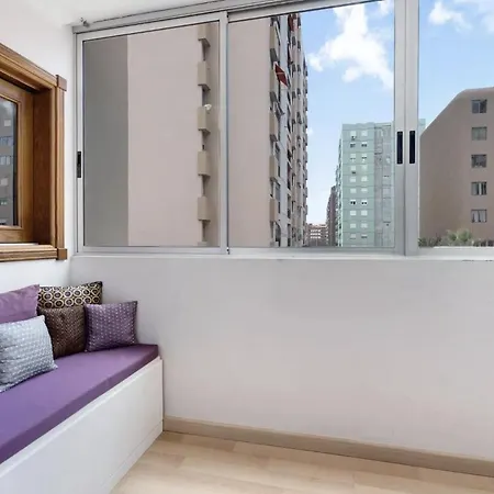 Frente Al Estadio Y Ramblas アパート *