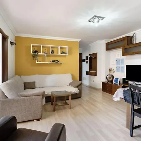 Frente Al Estadio Y Ramblas アパート サンタクルスデテネリフェ