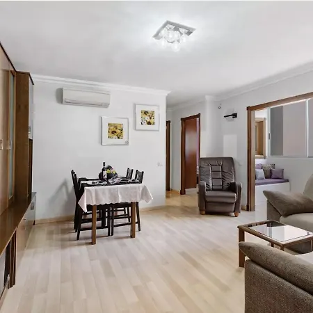 Frente Al Estadio Y Ramblas アパート サンタクルスデテネリフェ