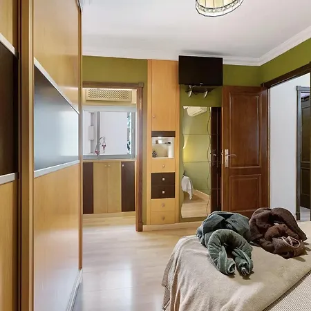 Frente Al Estadio Y Ramblas アパート